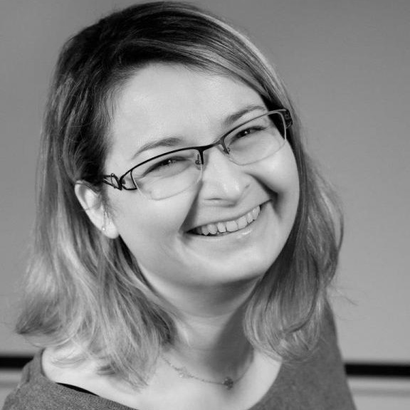 Christelle Piedsnoirs, consultante gestion de projet MOA SI en portage salarial